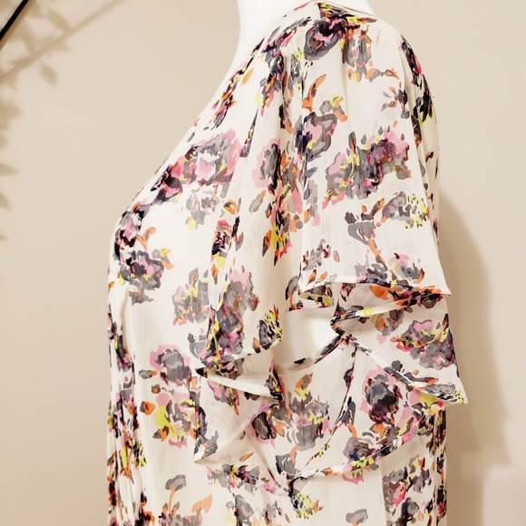 KIMCHI BLUE by UO | FLUTTER SLEEVE CHIFFON… - Picture 6 of 12